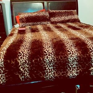 King bedroom set dresser and mirror